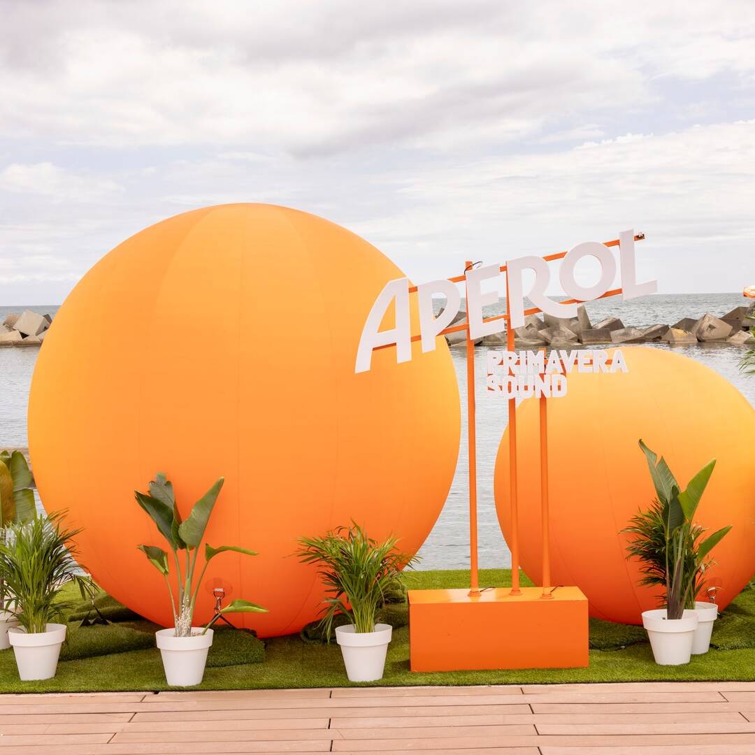 Aperol-Spheres