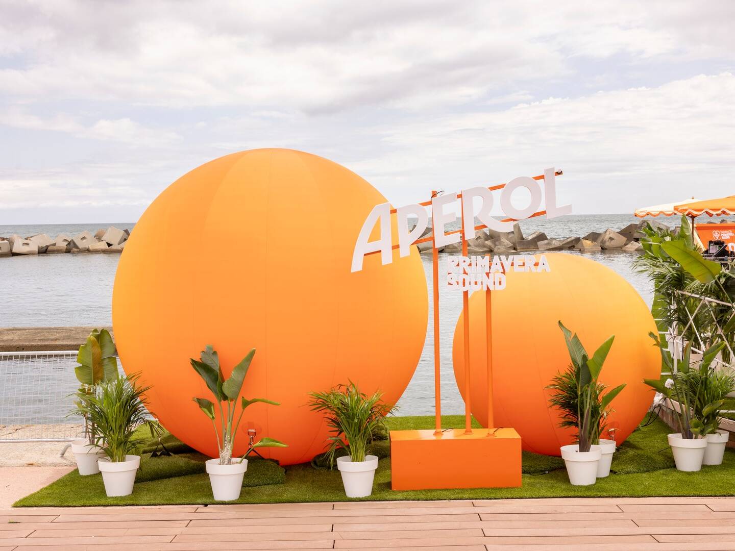 Aperol-Spheres