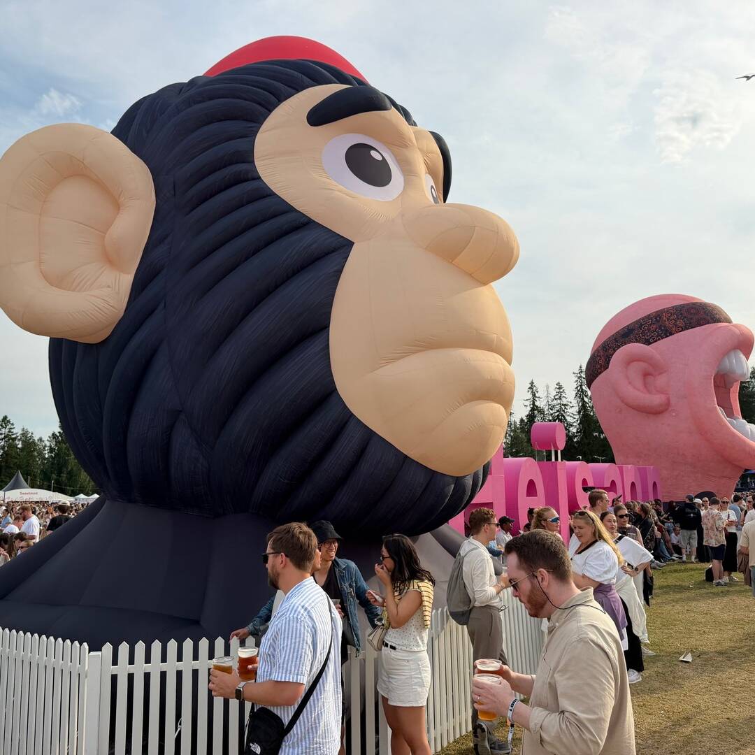 Inflatable-Karpe-World-Shapes